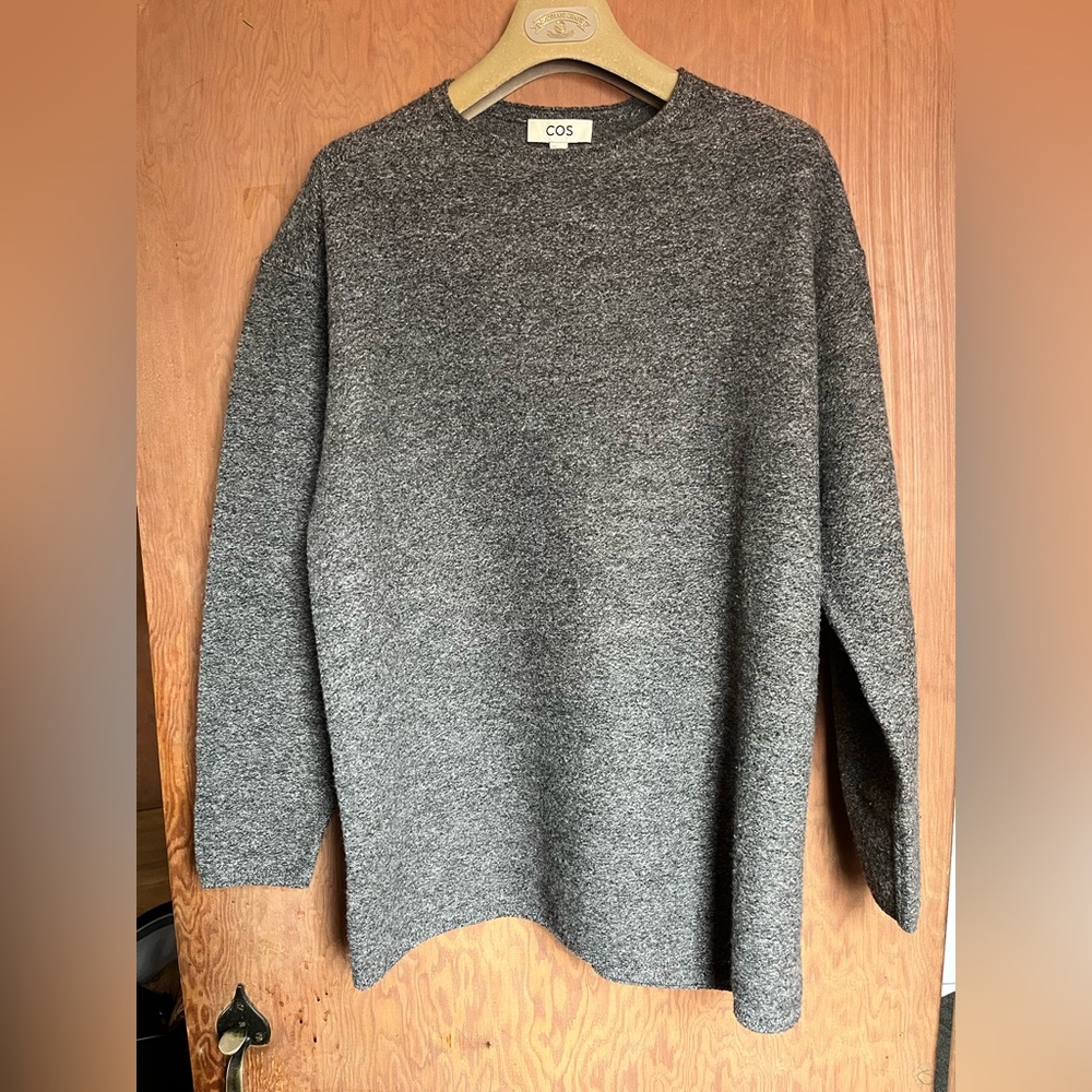 COS women’s oversized wool gray sweater